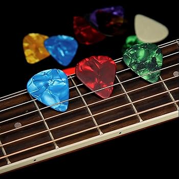 ギター、弦、ピックセット 71k+u+PZ6uL._UF350,350_QL80_.jpg